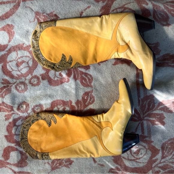Vero Cuoio Yellow and Brown Heeled Boots - Picture 10 of 10